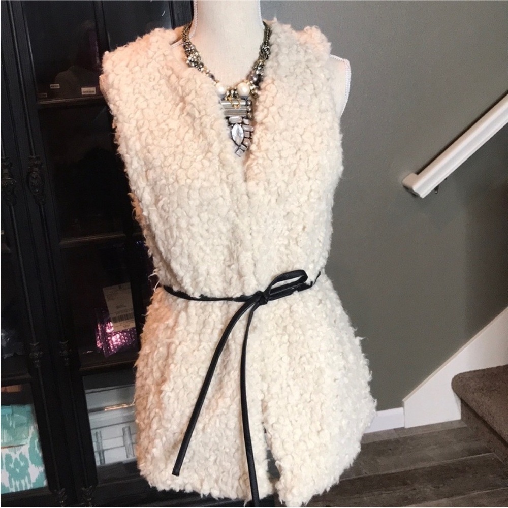 NWOT Sherpa Faux Fur Boho Wrap Vest Small